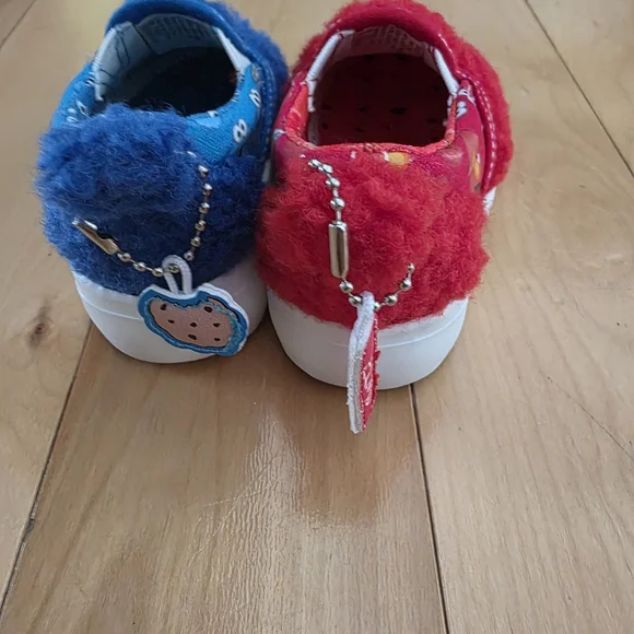 Sesame Street Red and Blue Fuzzy Kids Sneakers - Picture 2 of 4